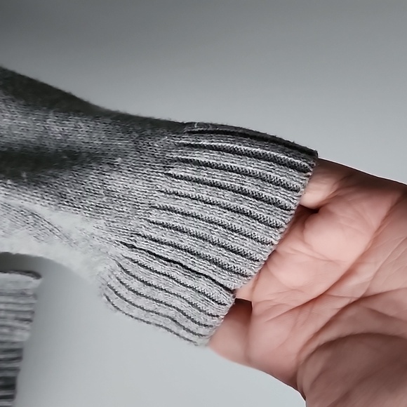 Uniqlo Cotton Cashmere Fitted Button Up Fully Fashioned Knit Cardigan - Picture 3 of 7